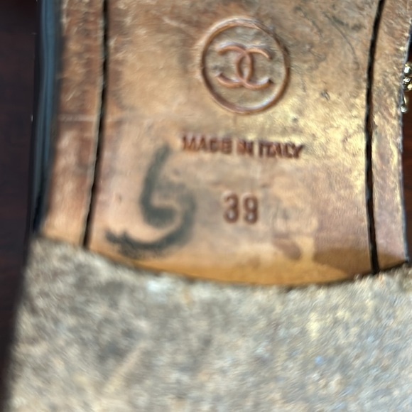 Chanel Loafer Size 39 - Picture 12 of 17